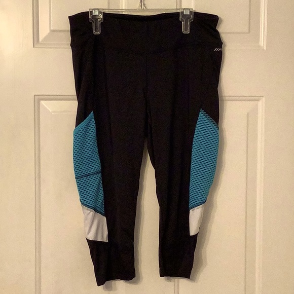 Jockey Pants - Jockey Capri length athletic leggings, size L.